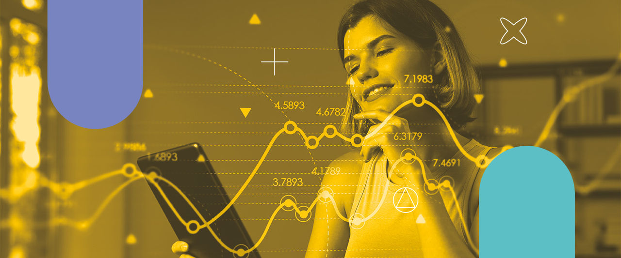 Mulher branca, de cabelos curtos e lisos, analisa informações em uma tela.